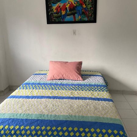 Hostel Kumho Home Медельин Экстерьер фото