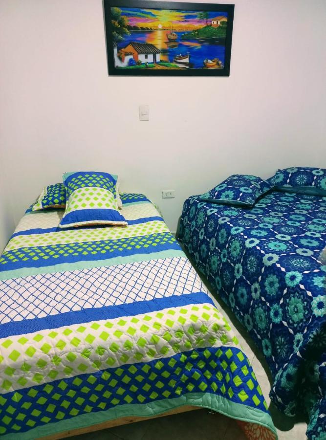 Hostel Kumho Home Медельин Экстерьер фото