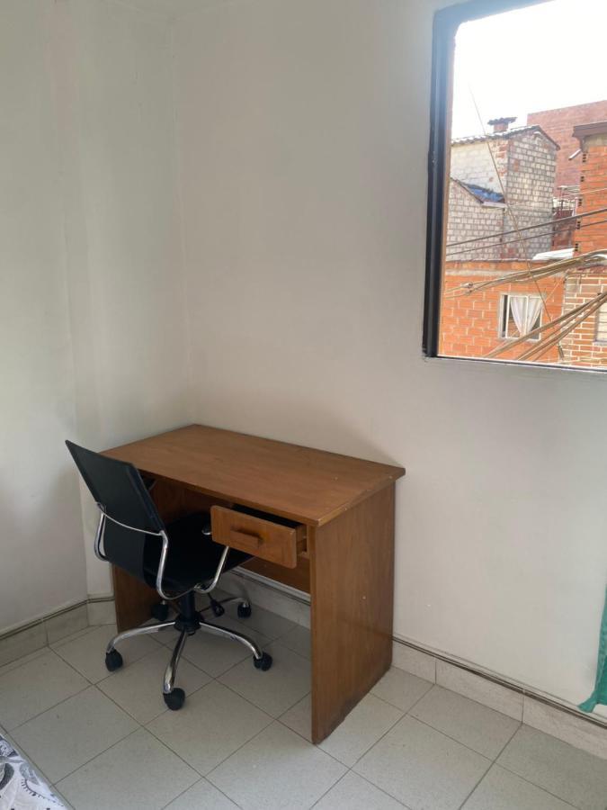 Hostel Kumho Home Медельин Экстерьер фото