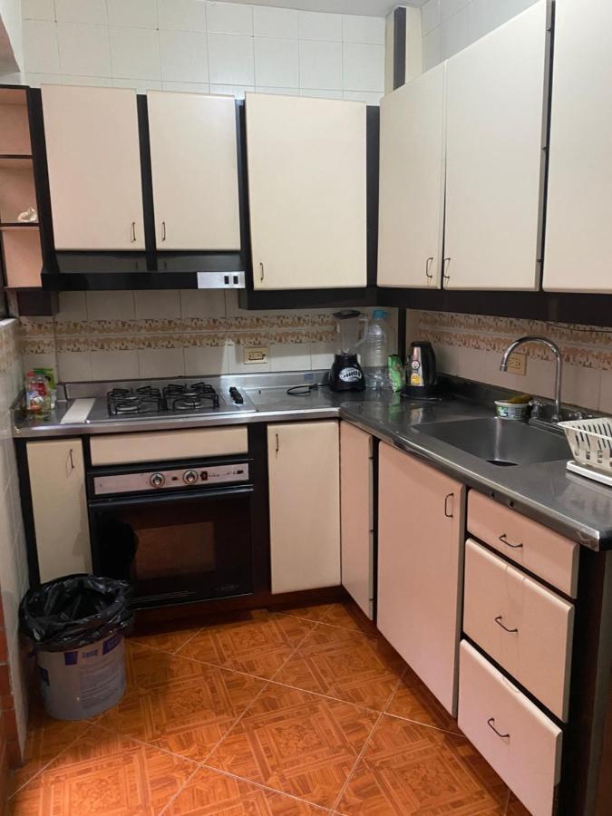 Hostel Kumho Home Медельин Экстерьер фото