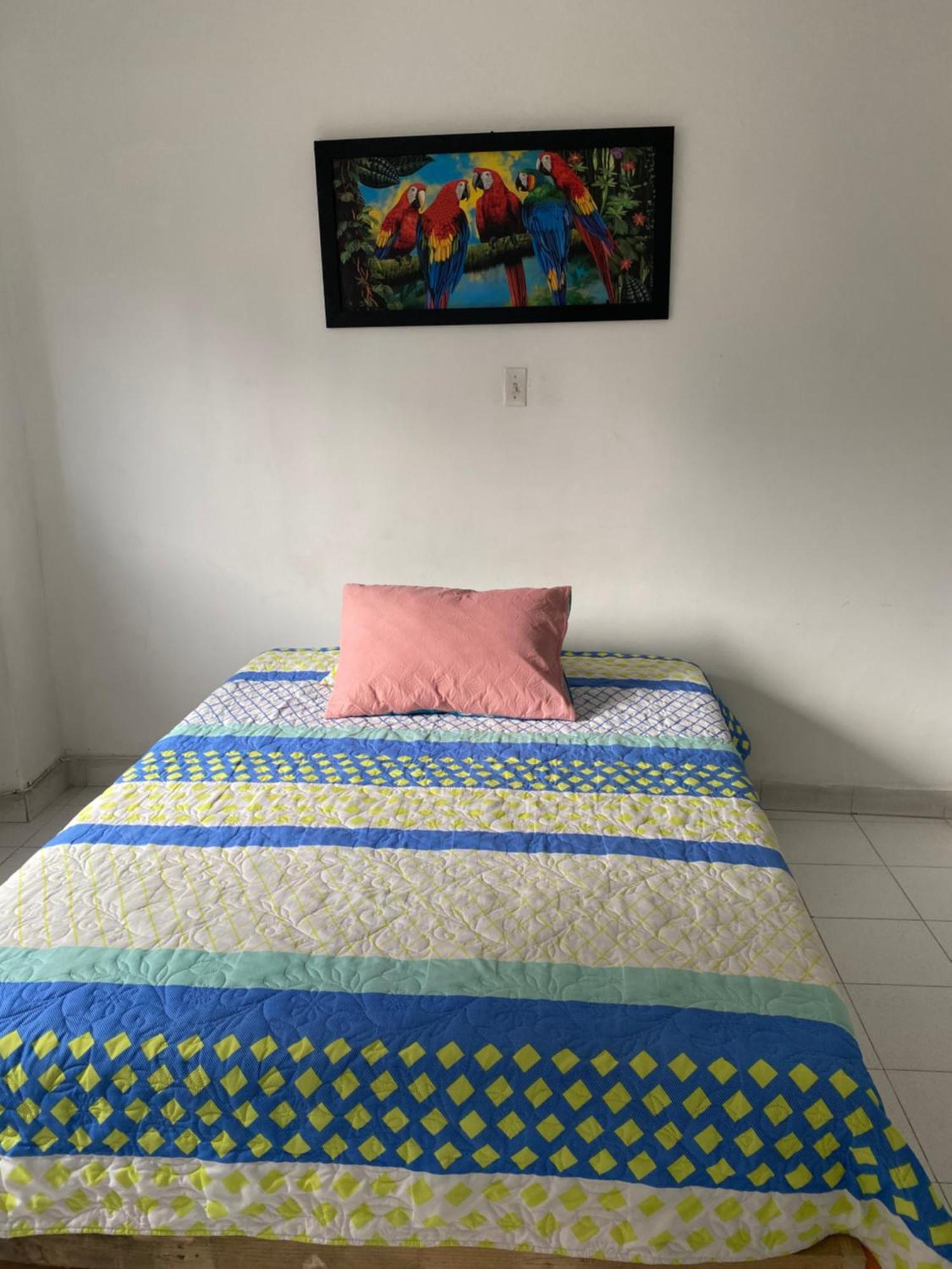 Hostel Kumho Home Медельин Экстерьер фото